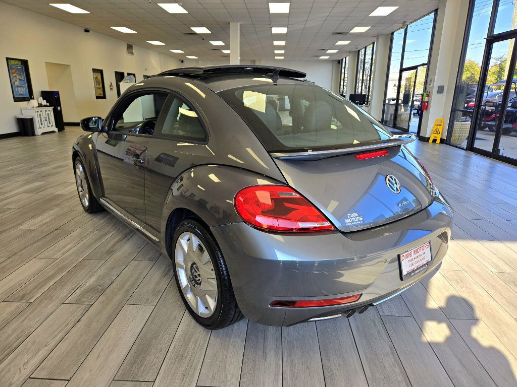 2017 Volkswagen Beetle Image 7