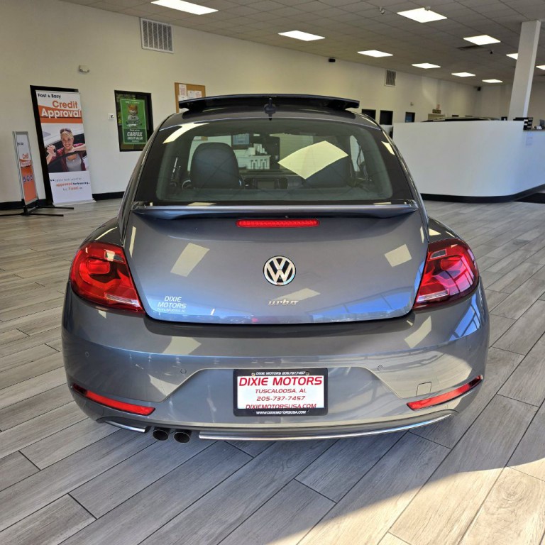 2017 Volkswagen Beetle Image 8