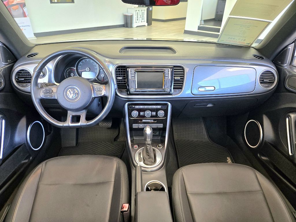 2017 Volkswagen Beetle Image 10