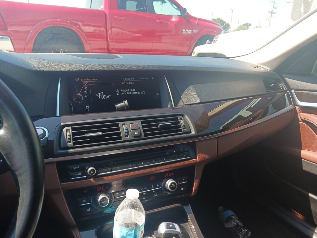 2015 BMW 5 Series Image 5
