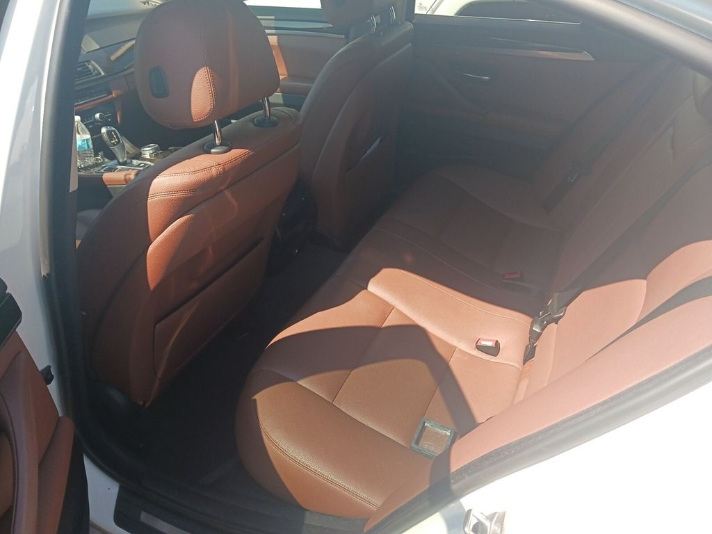 2015 BMW 5 Series Image 7