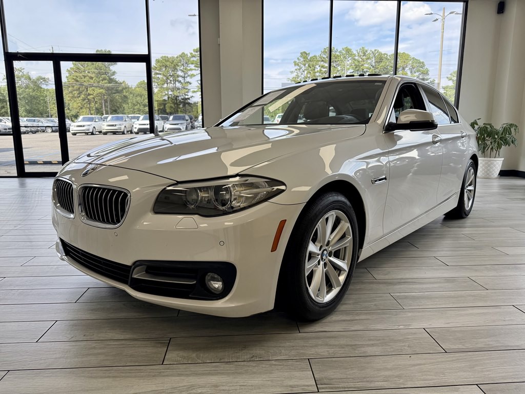 2015 BMW 5 Series Image 3