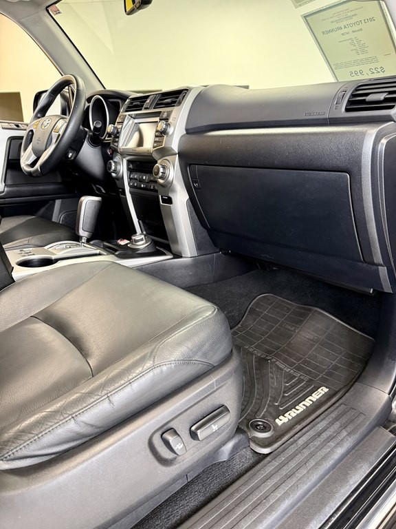 2013 Toyota 4Runner Image 11