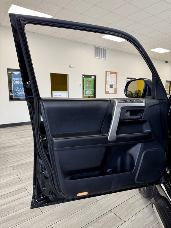 2013 Toyota 4Runner Image 14