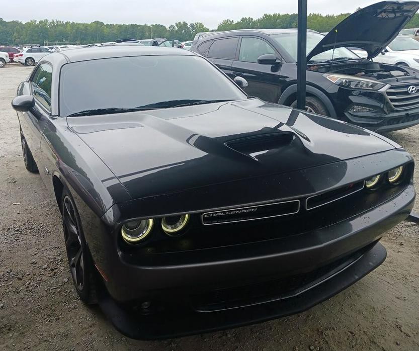 2019 Dodge Challenger Image 2