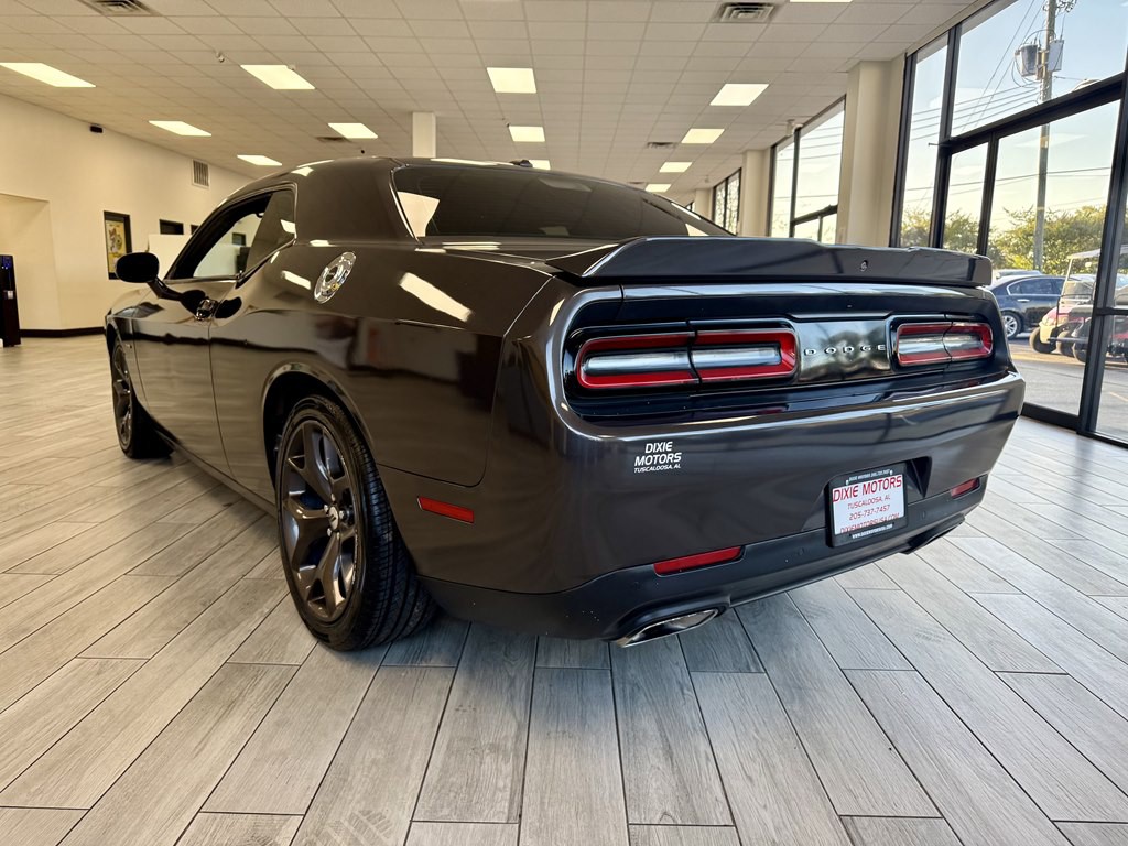 2019 Dodge Challenger Image 4