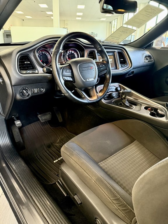 2019 Dodge Challenger Image 10