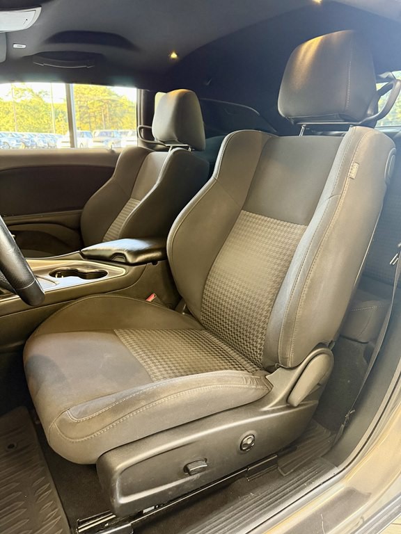 2019 Dodge Challenger Image 11