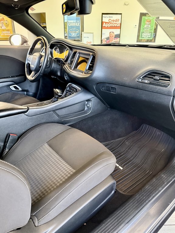 2019 Dodge Challenger Image 15