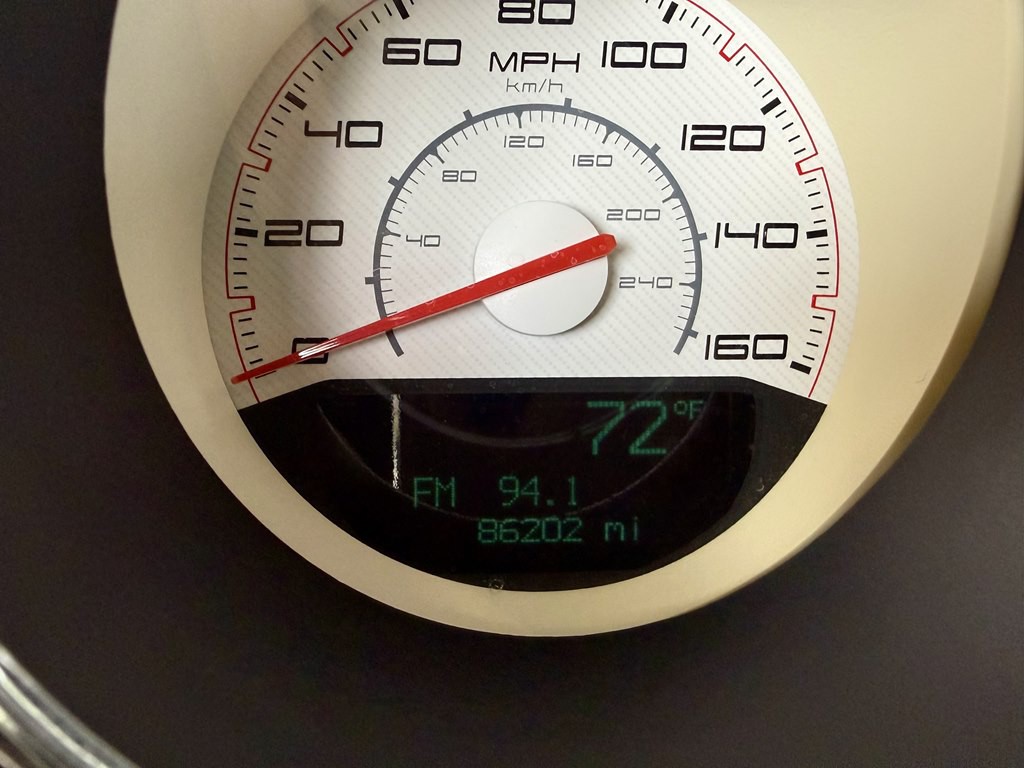 2011 Dodge Challenger Image 19