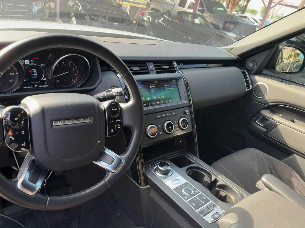 2019 Land Rover Discovery Image 9
