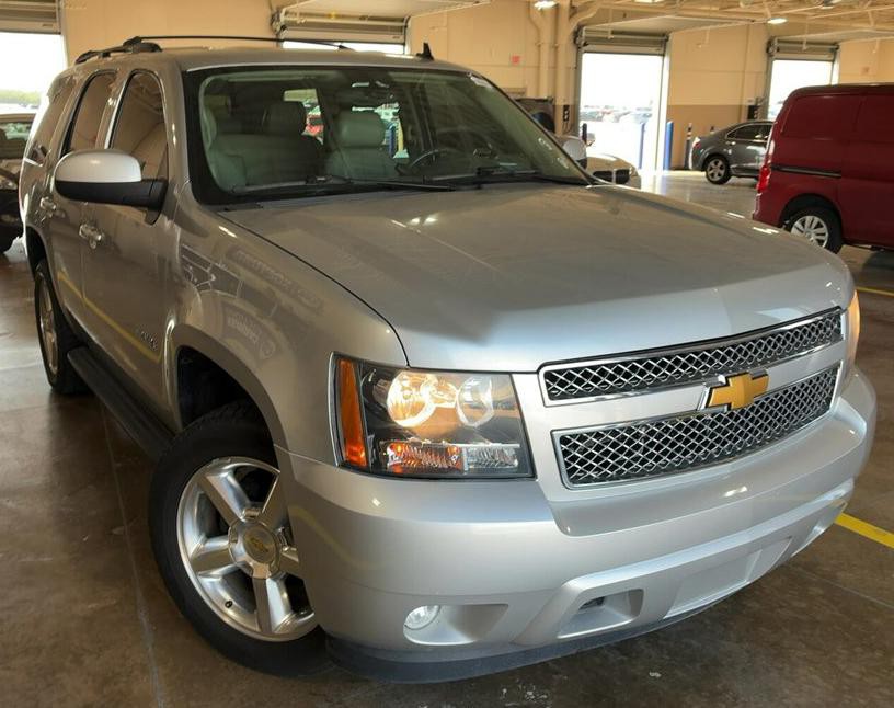 2013 Chevrolet Tahoe Image 1