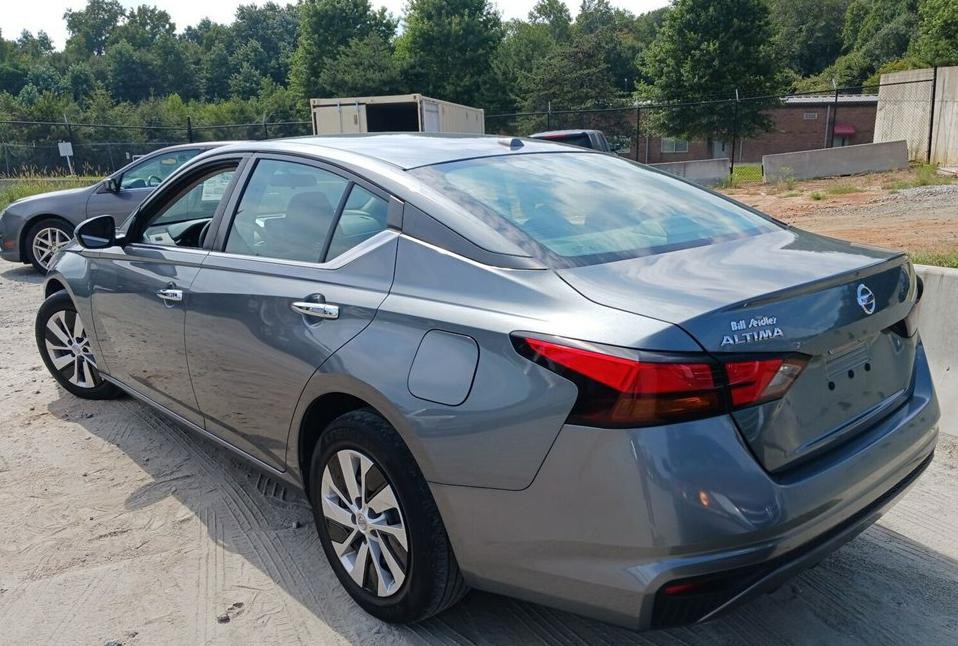 2020 Nissan Altima Image 4