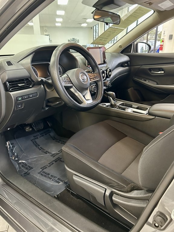 2021 Nissan Sentra Image 13