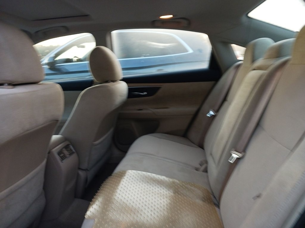 2013 Nissan Altima Image 7