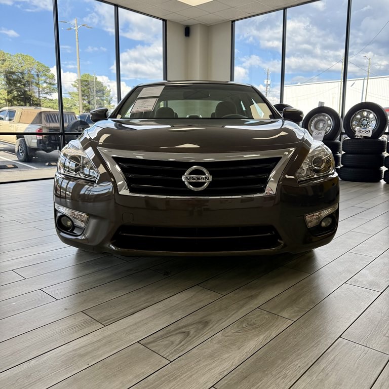 2013 Nissan Altima Image 2