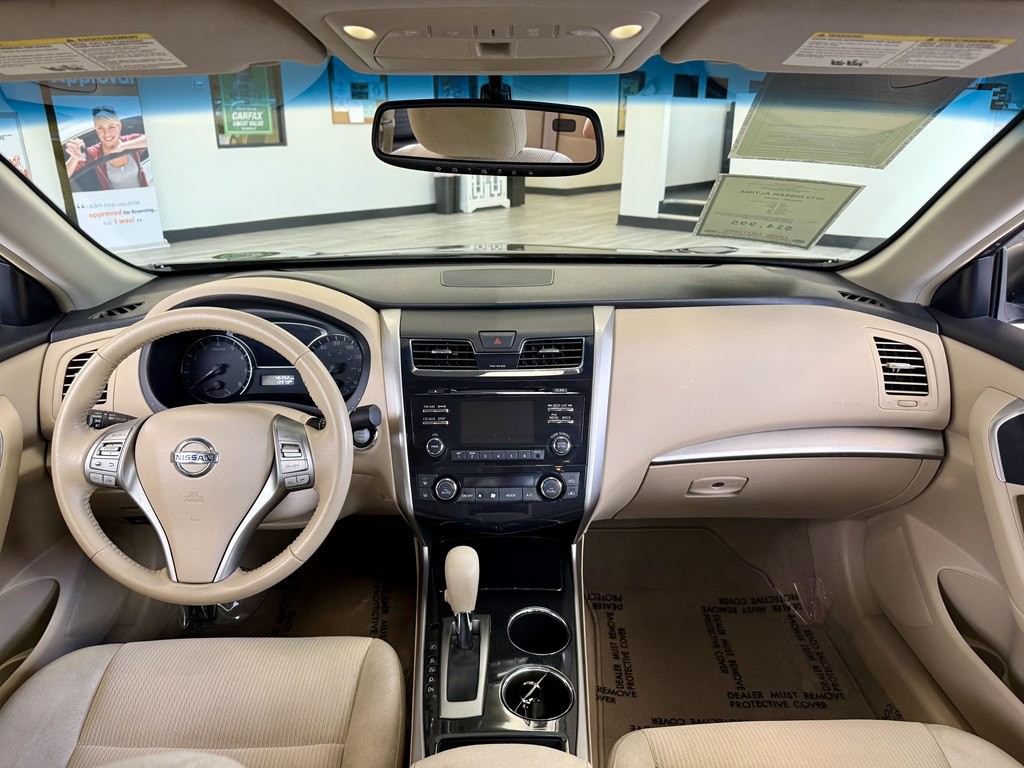 2013 Nissan Altima Image 10