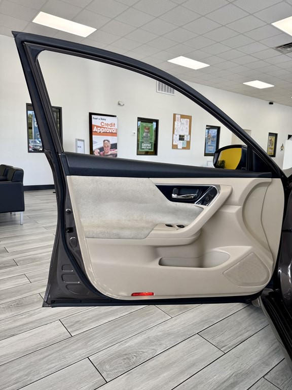 2013 Nissan Altima Image 15