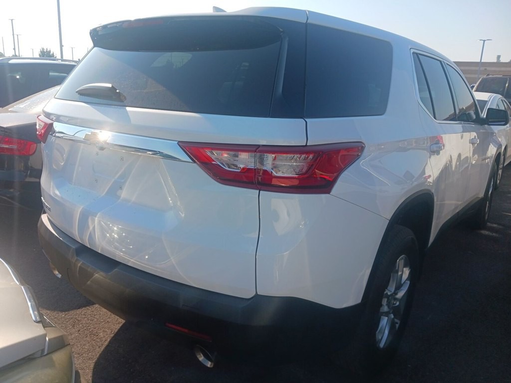 2021 Chevrolet Traverse Image 3