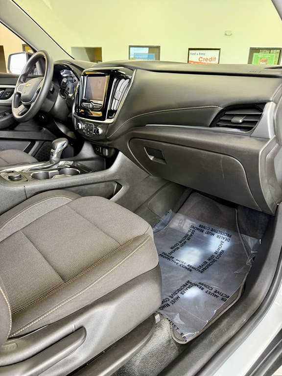 2021 Chevrolet Traverse Image 12