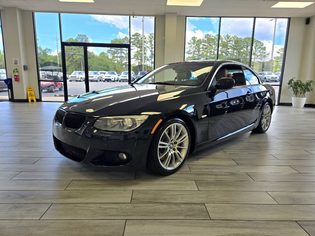 2013 BMW 3 Series Image 3