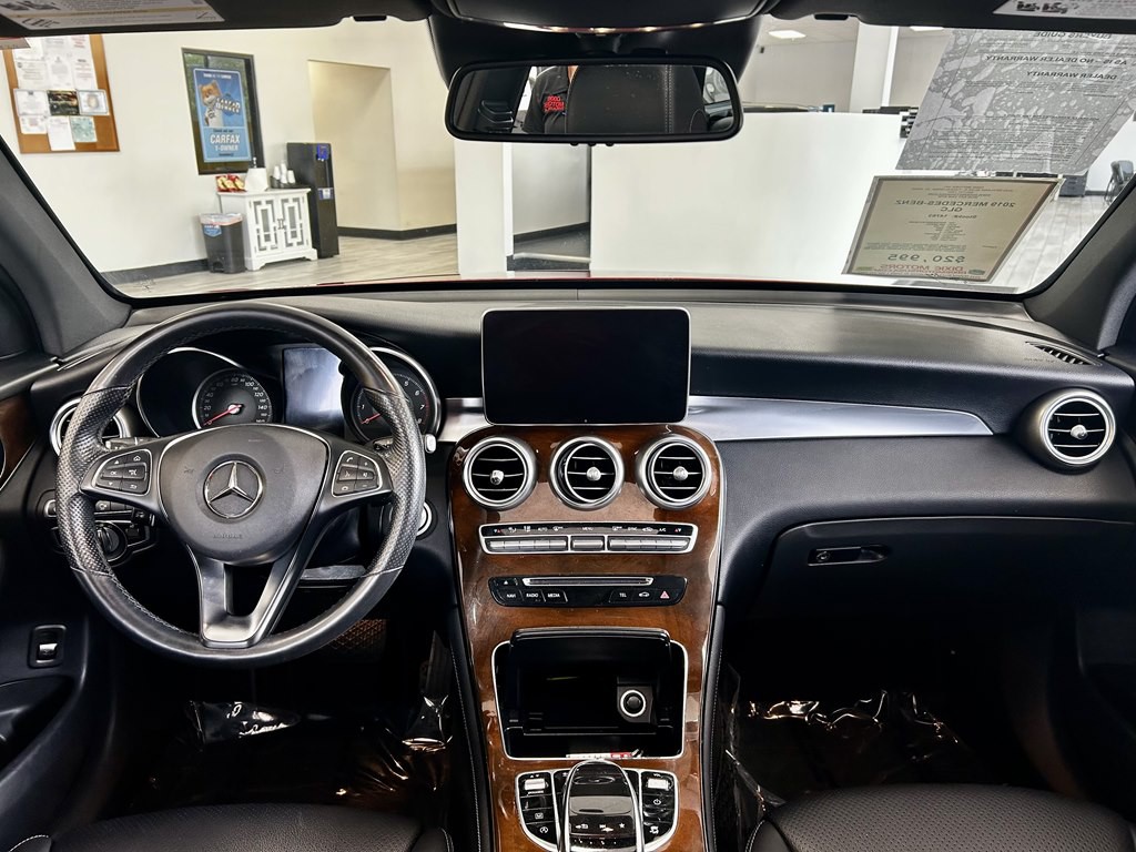 2019 Mercedes-Benz GLC-Class Image 10