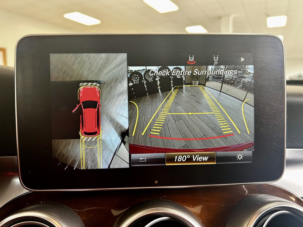 2019 Mercedes-Benz GLC-Class Image 11