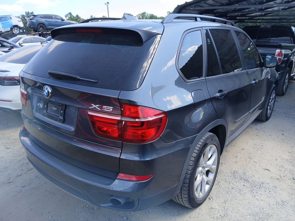 2012 BMW X5 Image 3