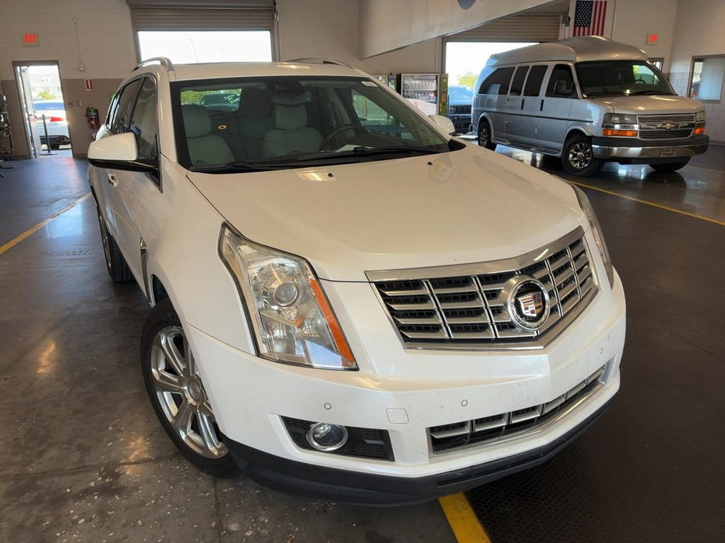 2015 Cadillac SRX Image 3