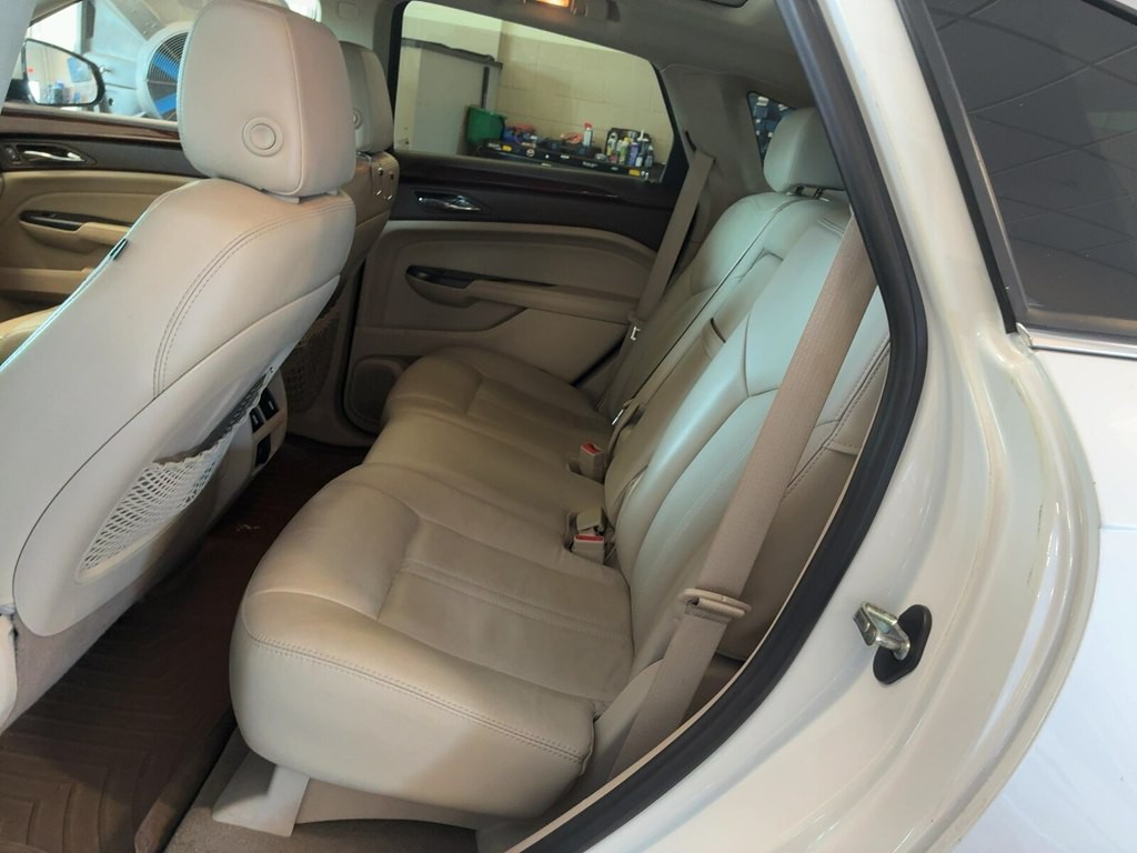 2015 Cadillac SRX Image 11