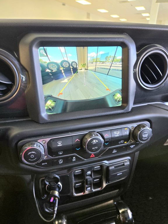 2022 Jeep Gladiator Image 11