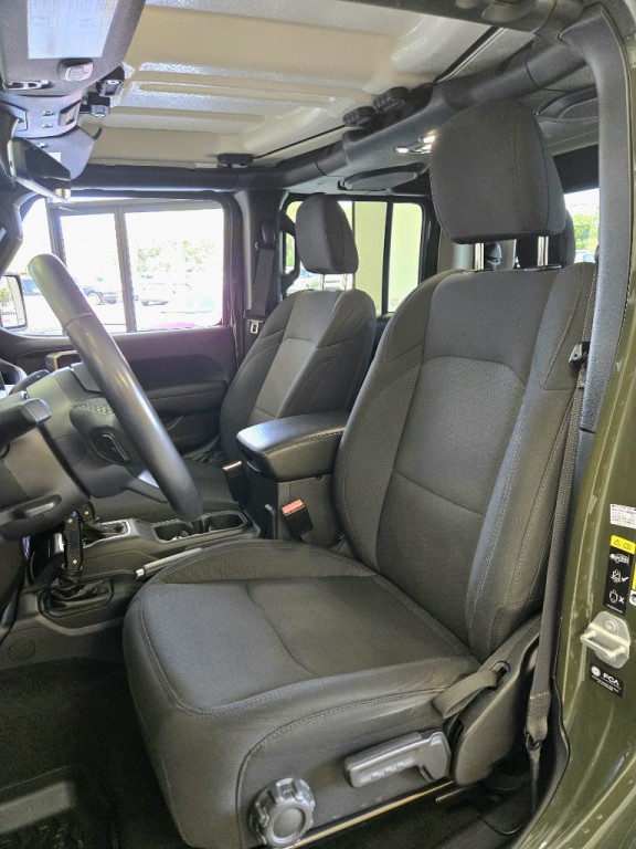 2022 Jeep Gladiator Image 13