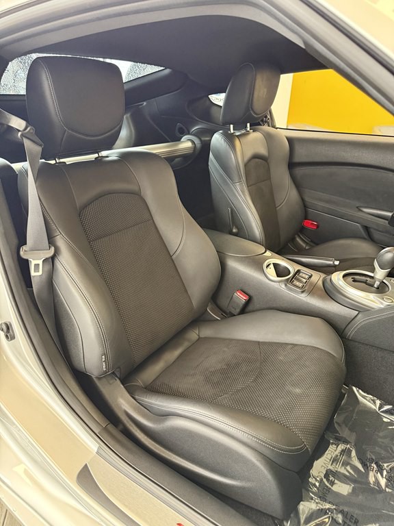 2011 Nissan 370Z Image 15