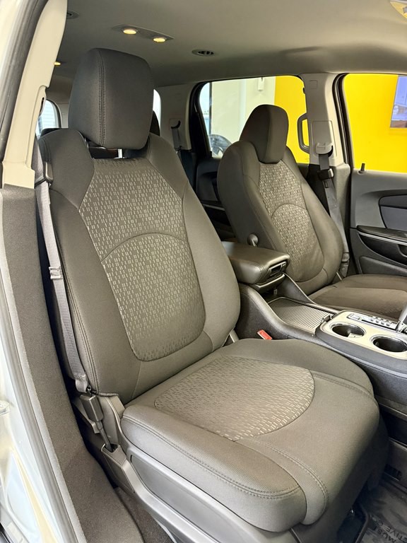 2012 GMC Acadia Image 16