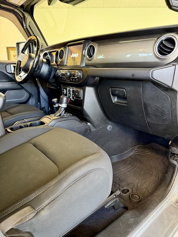 2020 Jeep Gladiator Image 12