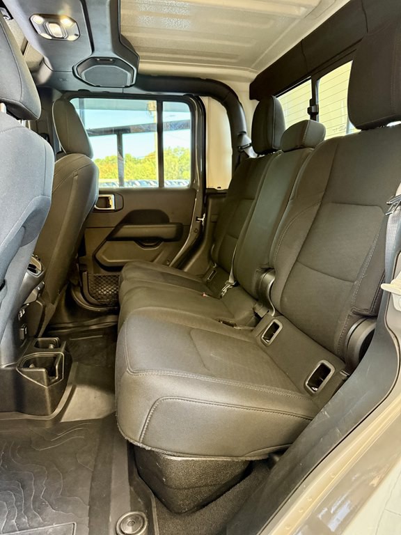 2020 Jeep Gladiator Image 17