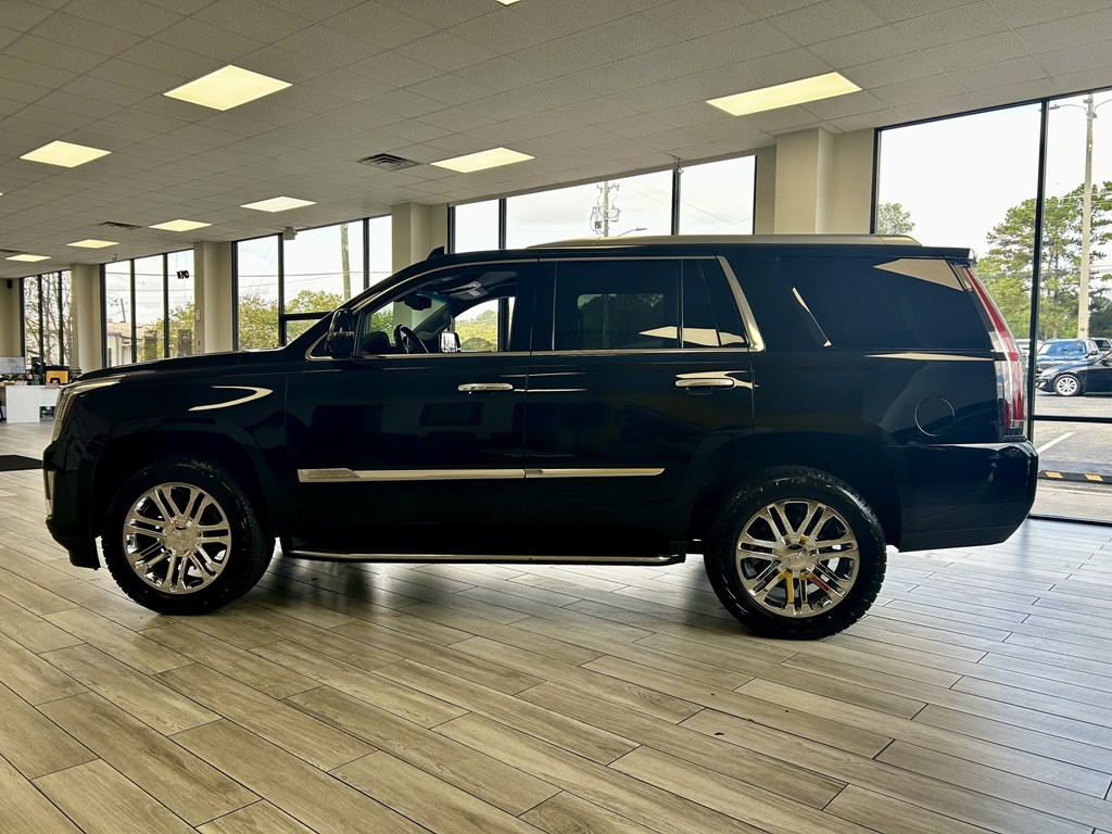 2018 Cadillac Escalade Image 4