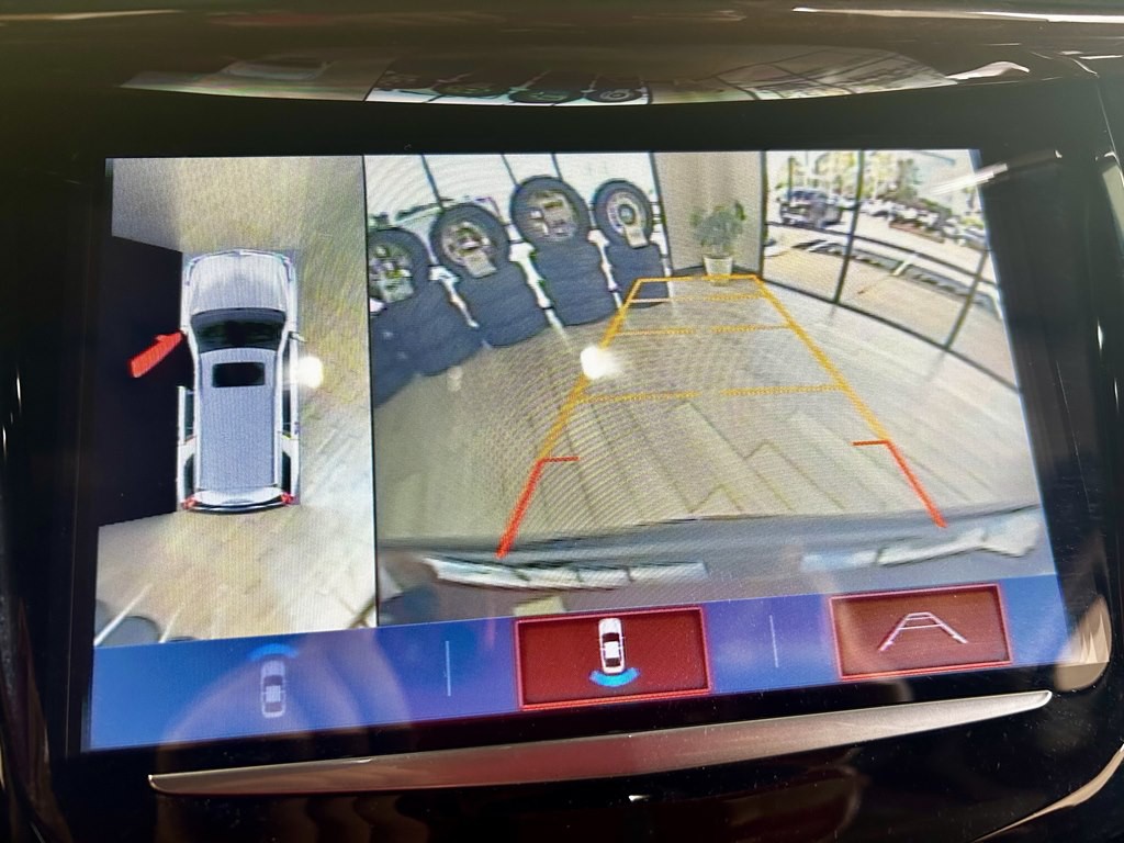 2018 Cadillac Escalade Image 11