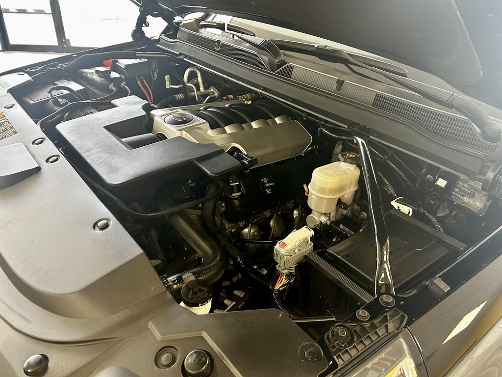 2018 Cadillac Escalade Image 19