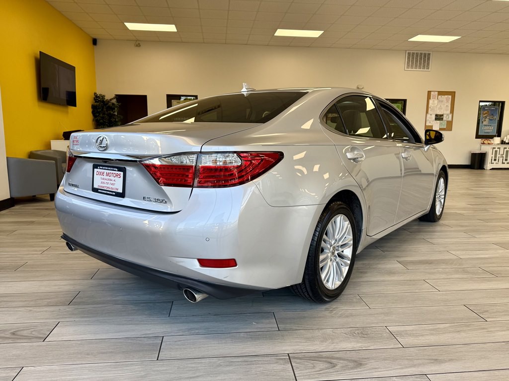 2013 Lexus ES Image 6