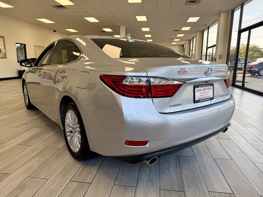 2013 Lexus ES Image 7