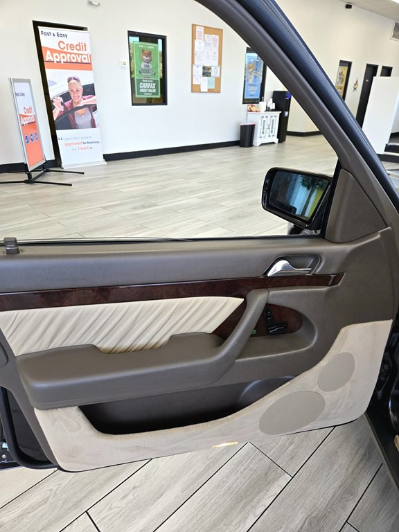 1996 Mercedes-Benz S-Class Image 14