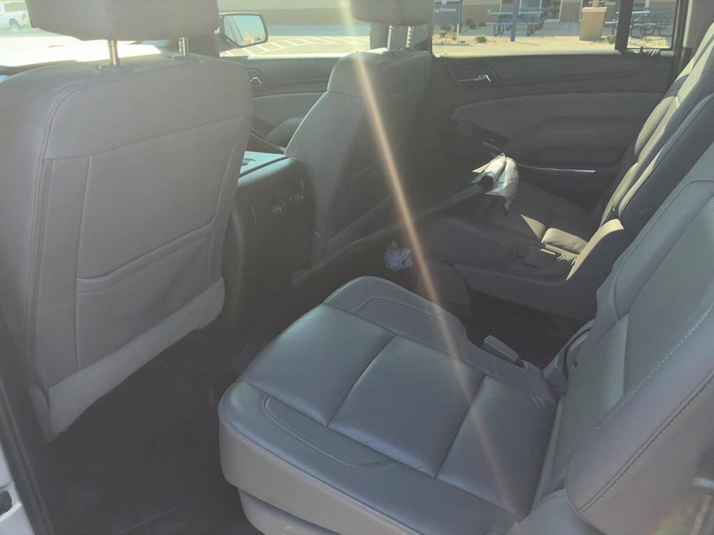 2016 Chevrolet Suburban Image 11