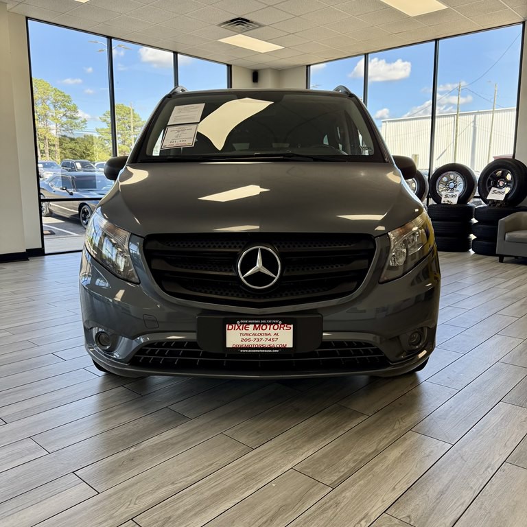 2016 Mercedes-Benz Metris Image 2