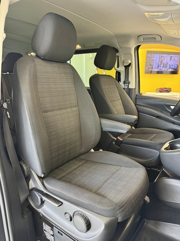 2016 Mercedes-Benz Metris Image 16