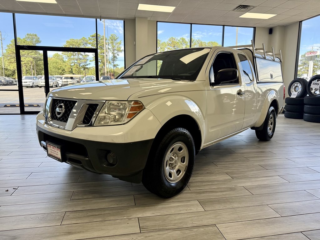 2016 Nissan Frontier Image 3