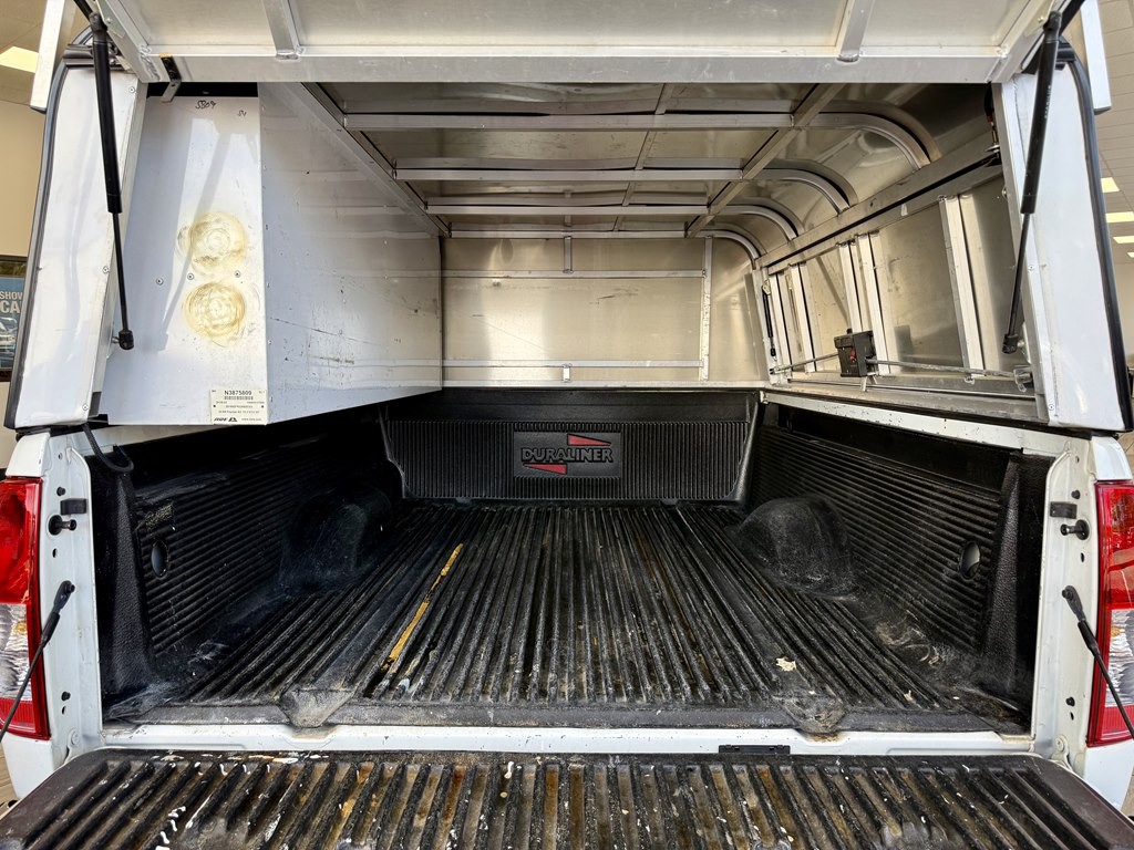 2016 Nissan Frontier Image 9