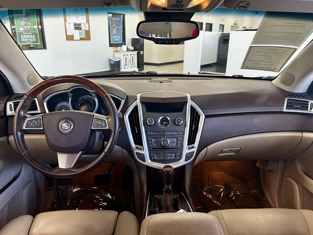 2010 Cadillac SRX Image 10