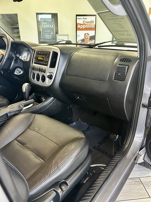 2007 Ford Escape Image 11