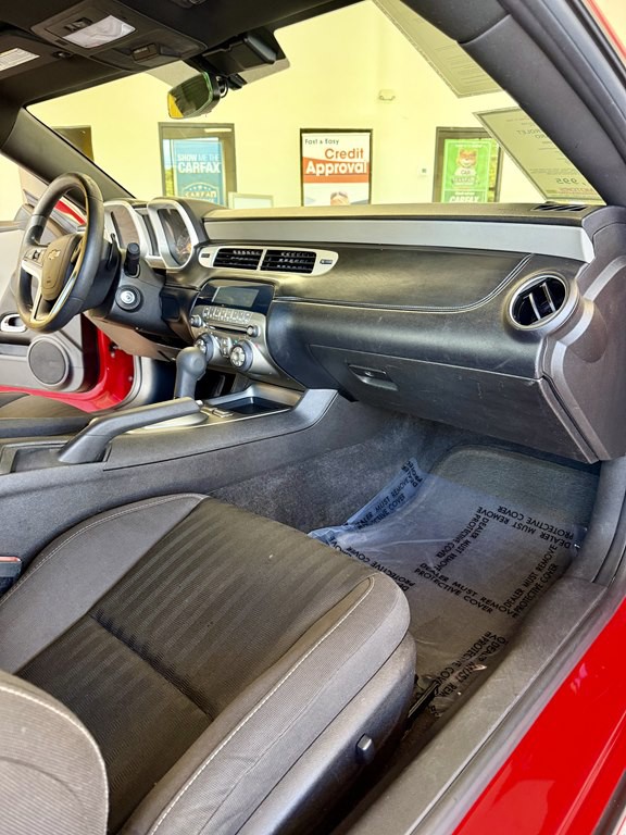 2015 Chevrolet Camaro Image 11